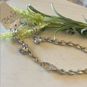 Oak&Ivy coffee bean necklace with carabiner silver